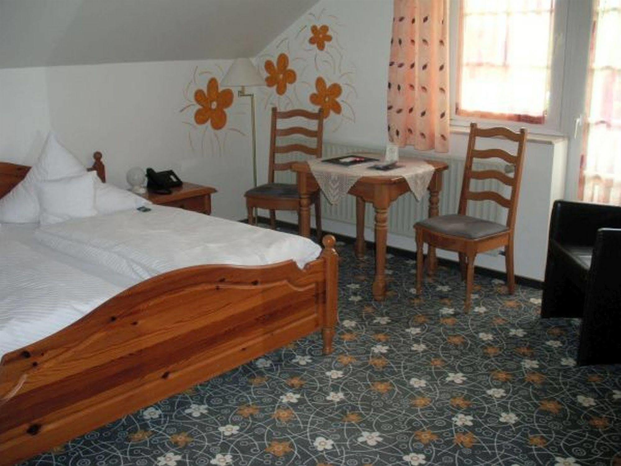 Hotel Company Cölbe Dış mekan fotoğraf
