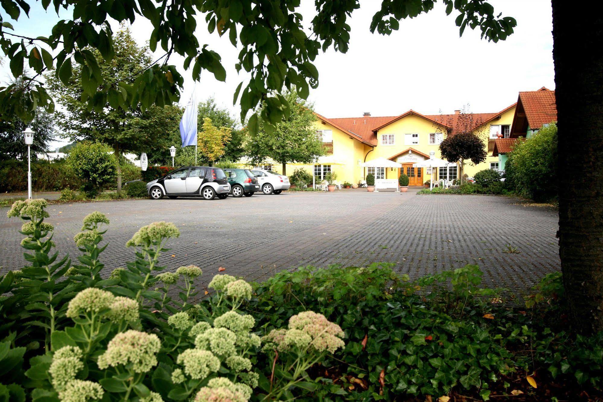 Hotel Company Cölbe Dış mekan fotoğraf