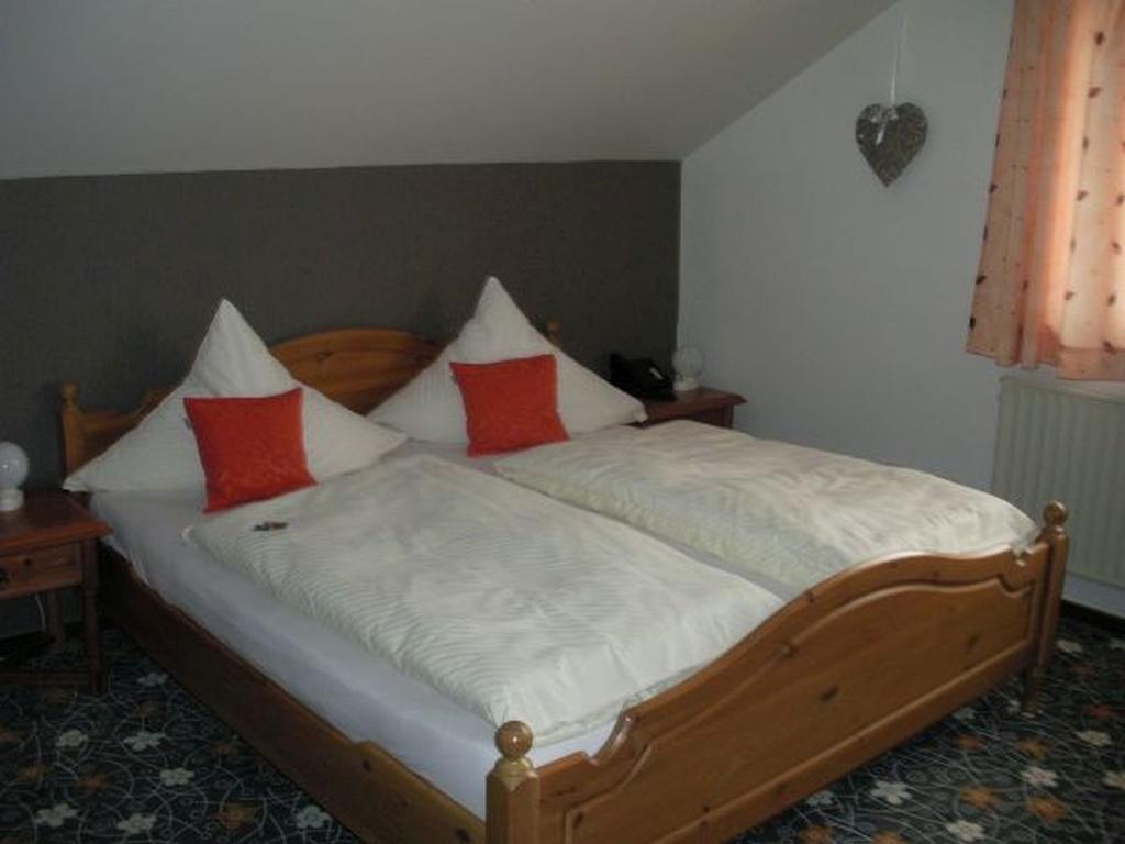 Hotel Company Cölbe Oda fotoğraf